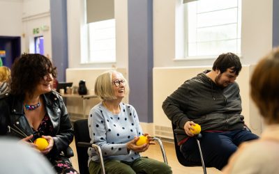 Seated cricket sessions are hitting the spot in our community hubs!